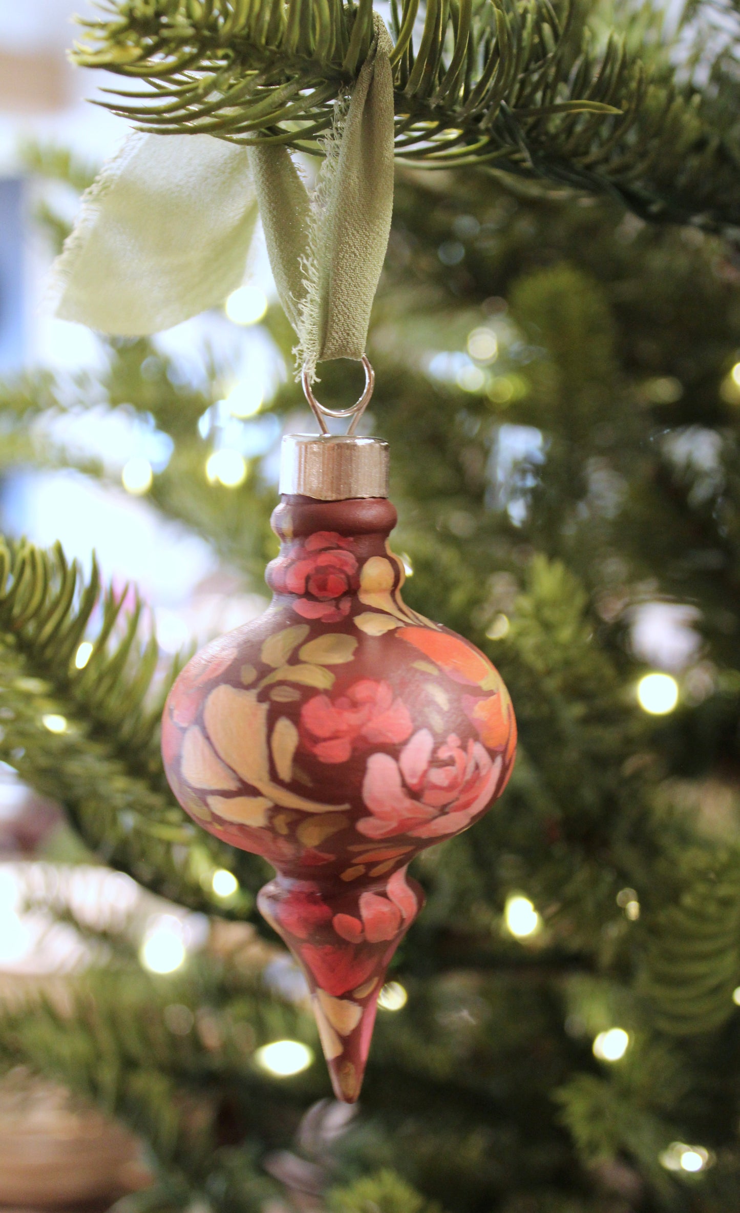 Cabernet Red Ornament 5