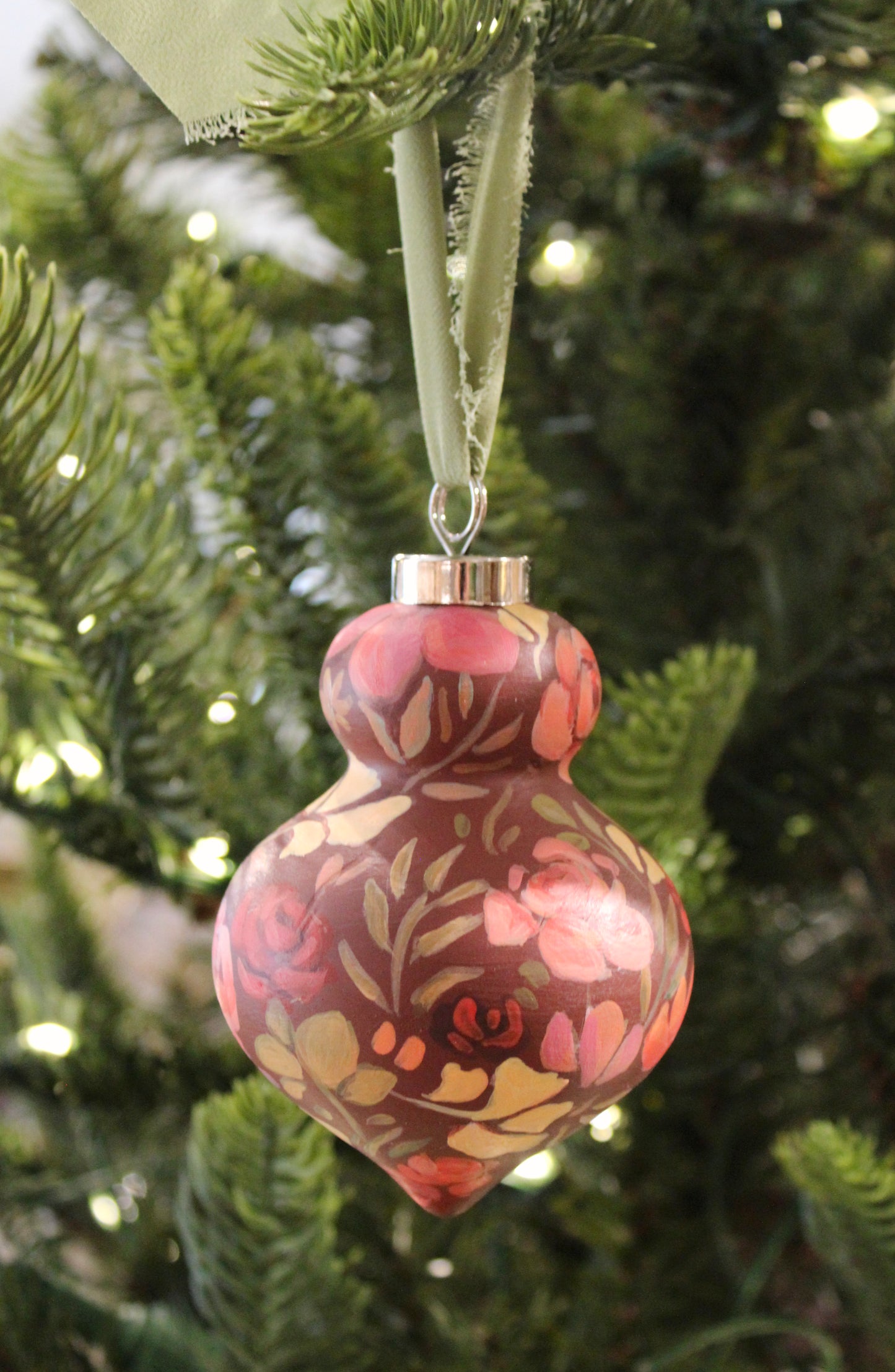 Cabernet Red Ornament 11