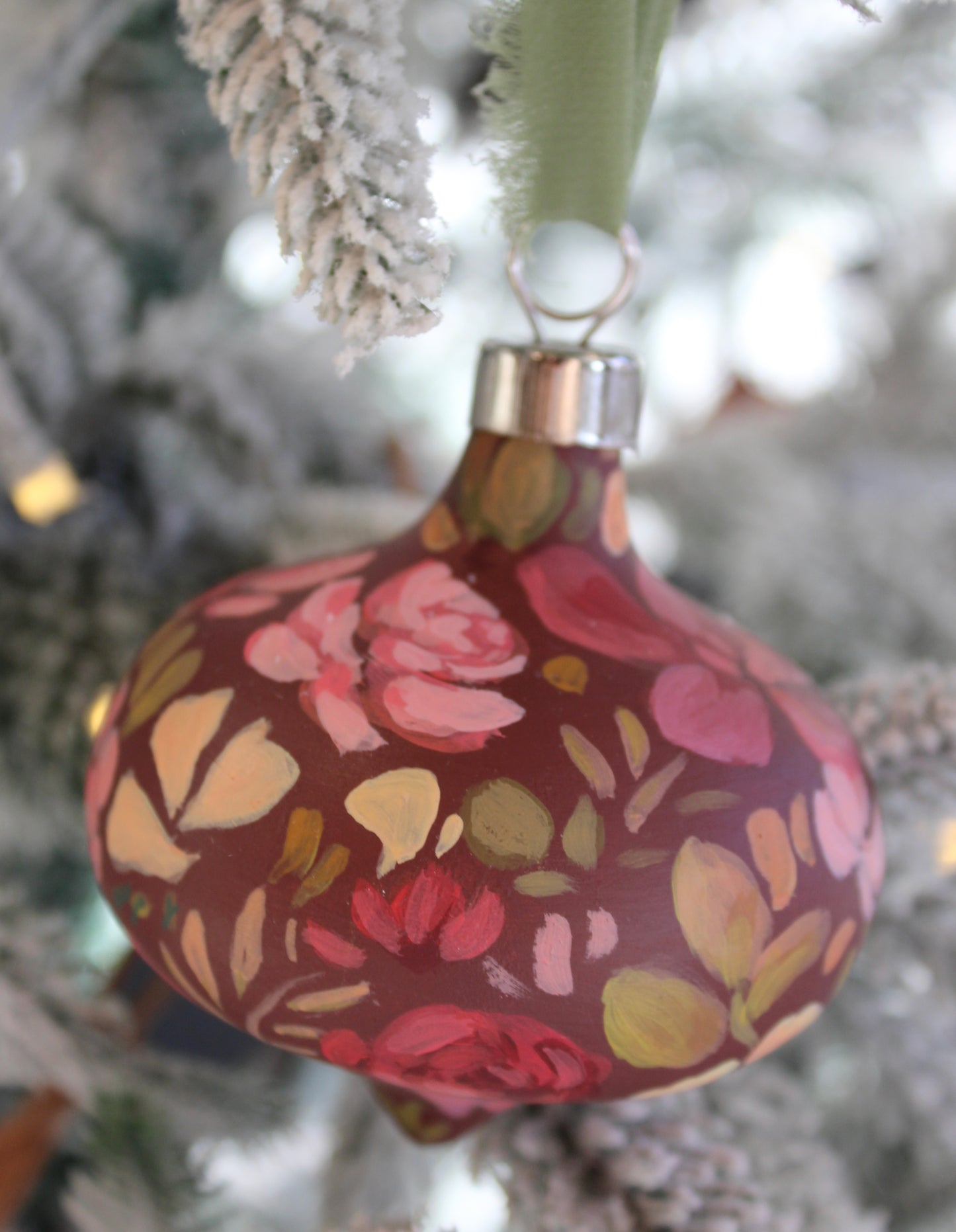Cabernet Red Ornament 3